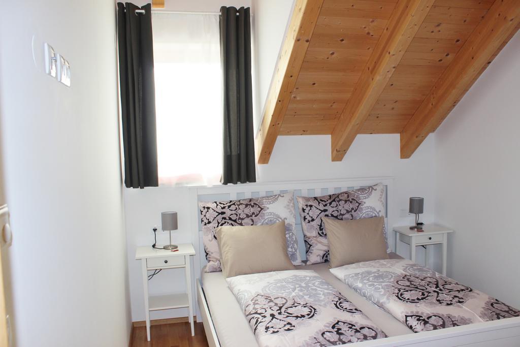 Ferienwohnung Earthloft Bad Kleinkirchheim Chambre photo